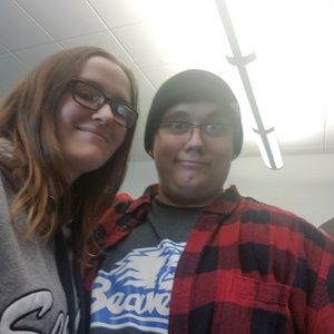 Meet your Posher, Alexis